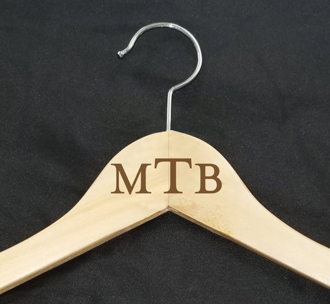 Simple Monogram Wood Hanger (WH003)